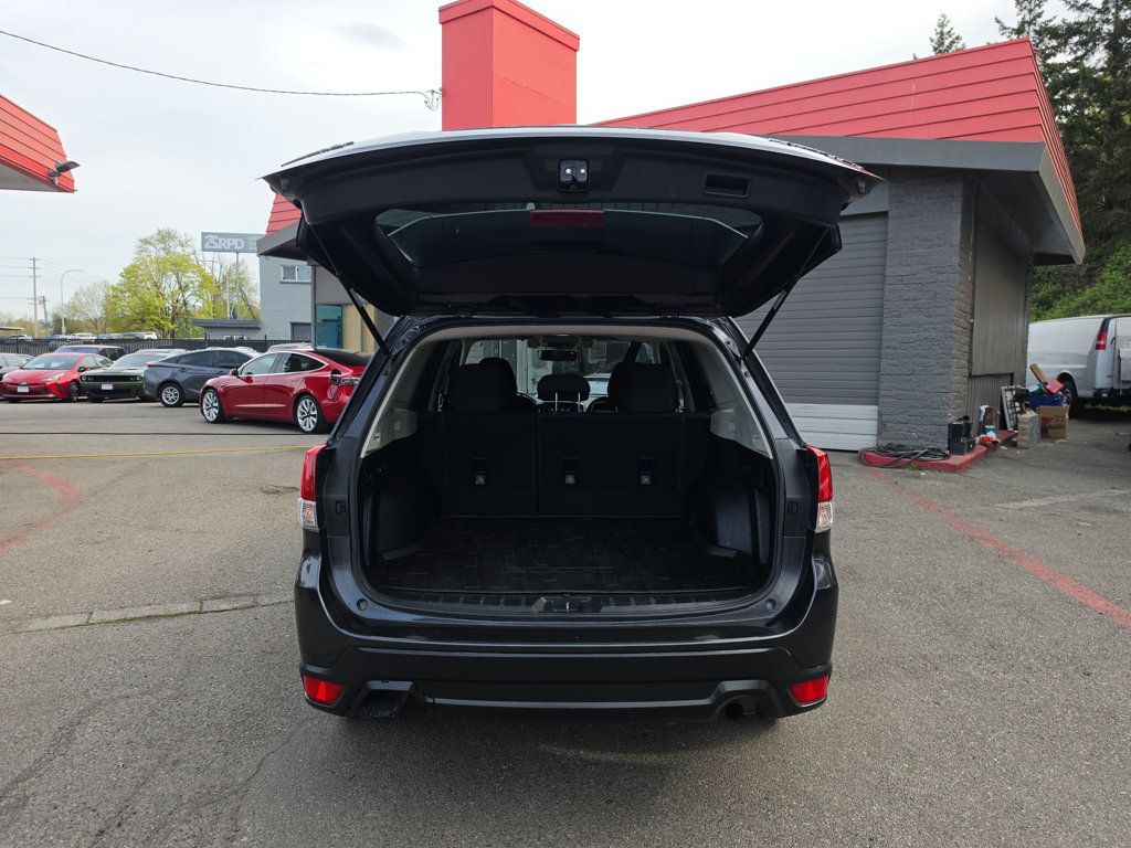 Subaru Forester photo 11