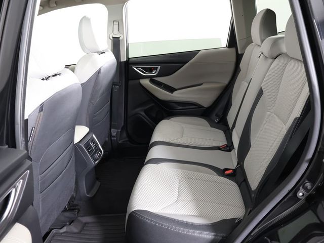 2019 Subaru Forester 2.5i Premium - 23043199 - 32