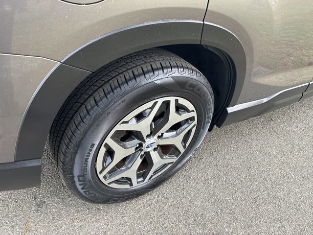 2019 Subaru Forester 2.5i Premium - 22996337 - 14