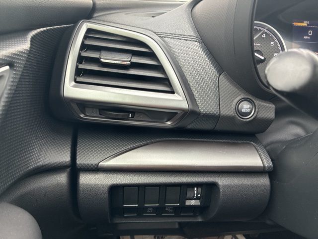 2019 Subaru Forester 2.5i Premium - 22996337 - 25