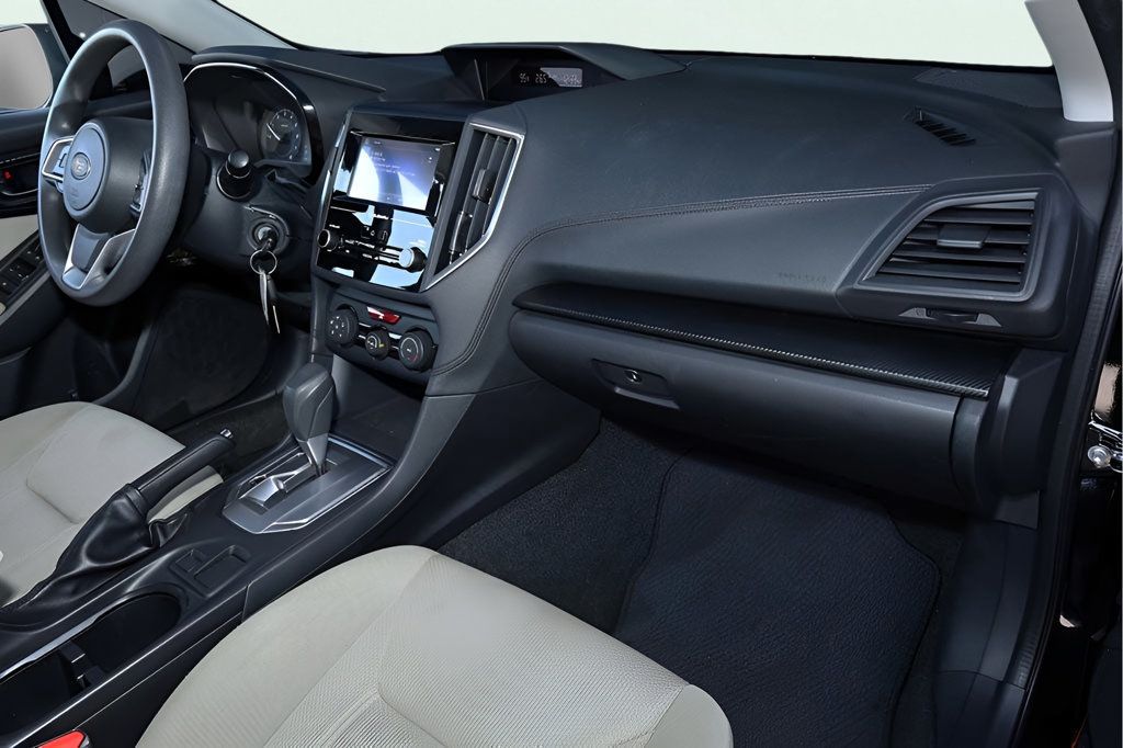 2019 Subaru Impreza 2.0i photo 18