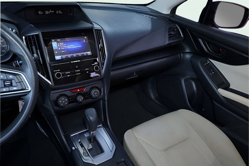 2019 Subaru Impreza 2.0i photo 19