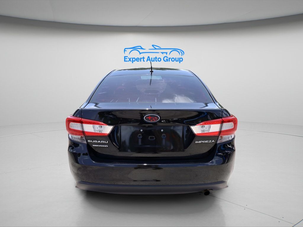 2019 Subaru Impreza 2.0i photo 9
