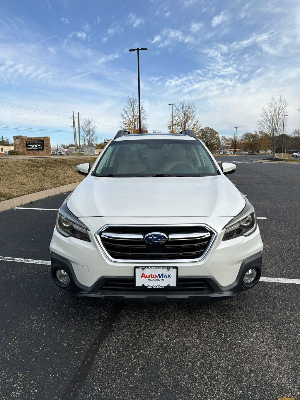 2019 Subaru Outback 2.5i Limited photo 2