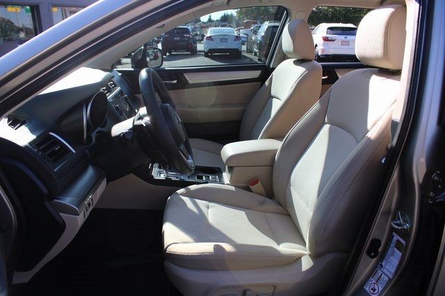 2019 Subaru Outback 2.5i Premium photo 17