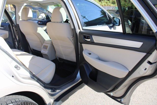 2019 Subaru Outback 2.5i Premium photo 20