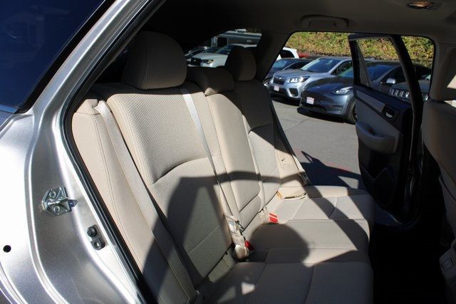 2019 Subaru Outback 2.5i Premium photo 21