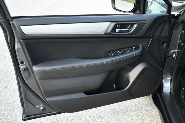 2019 Subaru Outback 2.5i Premium AWD Wagon W/Eyesight Pre-Collision Braking - 22902283 - 10