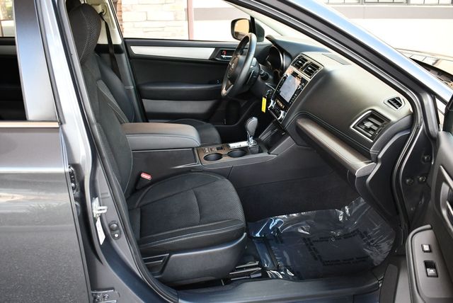 2019 Subaru Outback 2.5i Premium AWD Wagon W/Eyesight Pre-Collision Braking - 22902283 - 18