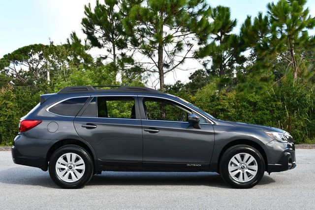 2019 Subaru Outback 2.5i Premium AWD Wagon W/Eyesight Pre-Collision Braking - 22902283 - 34