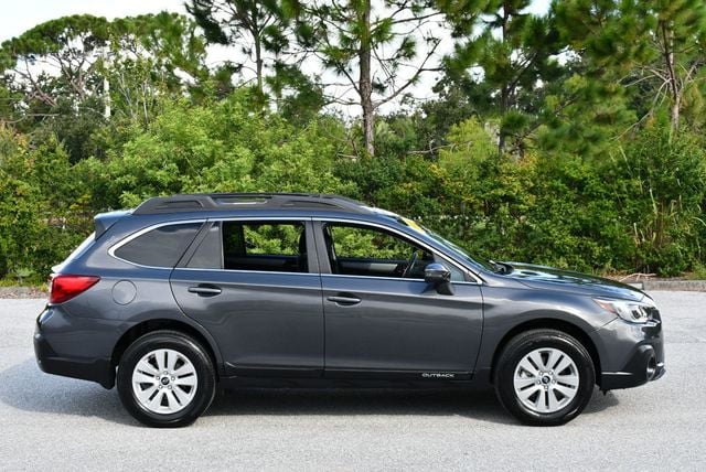 2019 Subaru Outback 2.5i Premium AWD Wagon W/Eyesight Pre-Collision Braking - 22902283 - 6