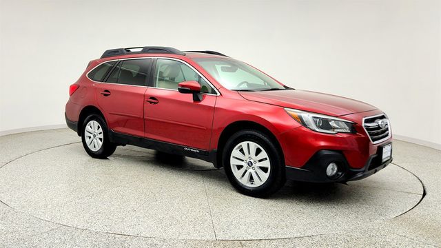 2019 Subaru Outback 2.5i Premium w/ BSD, RCTA, Power Moonroof & Navigation System - 23023487 - 2