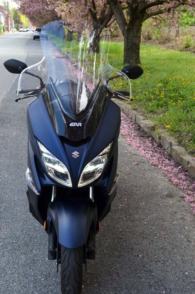 2019 Suzuki Burgman 400 GREAT FUEL ECONOMY - 23014350 - 10