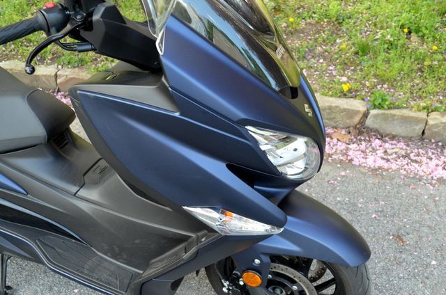 2019 Suzuki Burgman 400 GREAT FUEL ECONOMY - 23014350 - 16