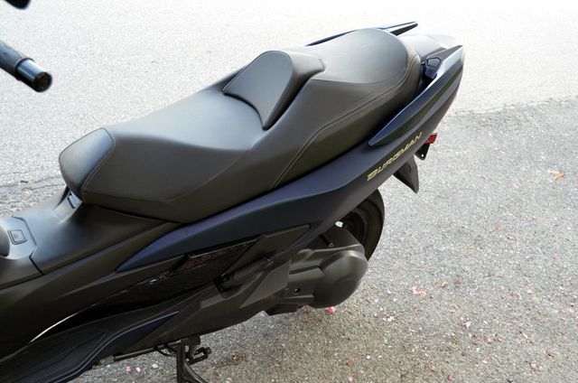 2019 Suzuki Burgman 400 GREAT FUEL ECONOMY - 23014350 - 17