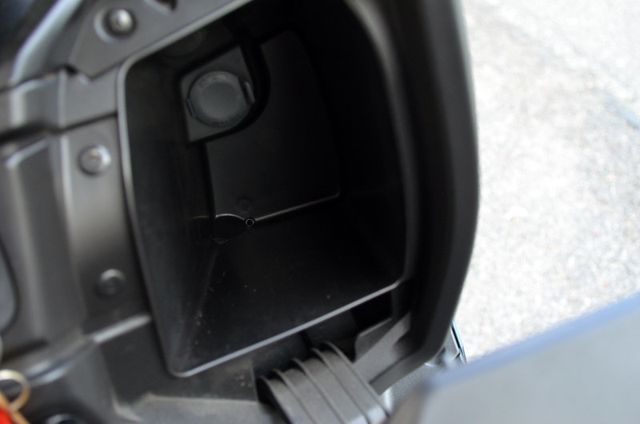 2019 Suzuki Burgman 400 GREAT FUEL ECONOMY - 23014350 - 21