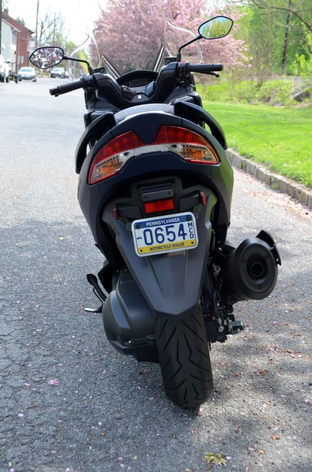 2019 Suzuki Burgman 400 GREAT FUEL ECONOMY - 23014350 - 25