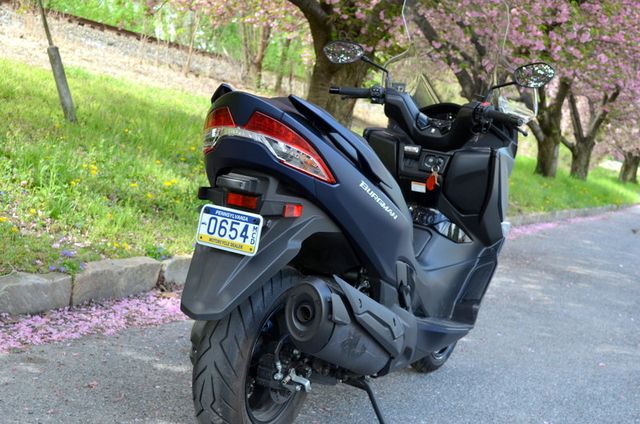 2019 Suzuki Burgman 400 GREAT FUEL ECONOMY - 23014350 - 26