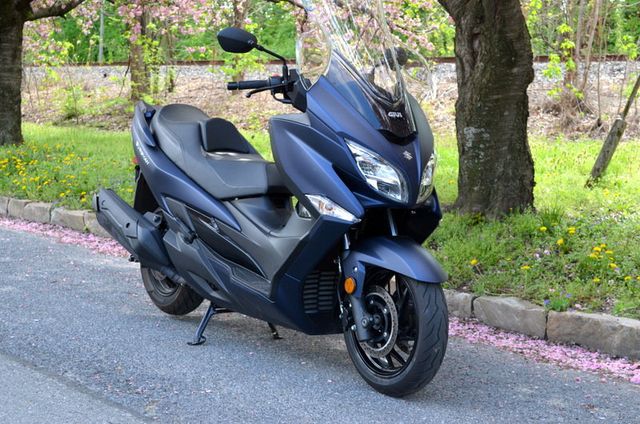 2019 Suzuki Burgman 400 GREAT FUEL ECONOMY - 23014350 - 29