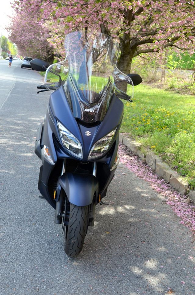 2019 Suzuki Burgman 400 GREAT FUEL ECONOMY - 23014350 - 6