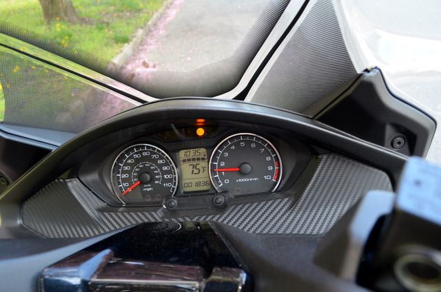 2019 Suzuki Burgman 400 GREAT FUEL ECONOMY - 23014350 - 8