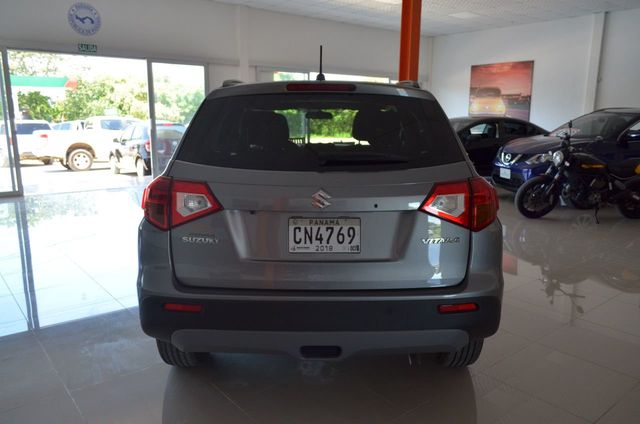 2019 Suzuki Vitara 5 Speed CarPlay  - 18966854 - 4