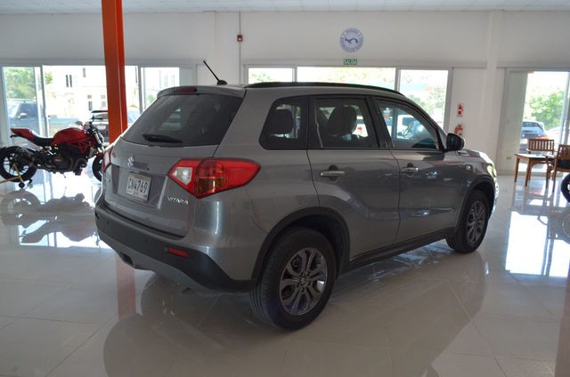 2019 Suzuki Vitara 5 Speed CarPlay  - 18966854 - 5