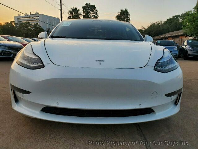 2019 Tesla Model 3 photo 3