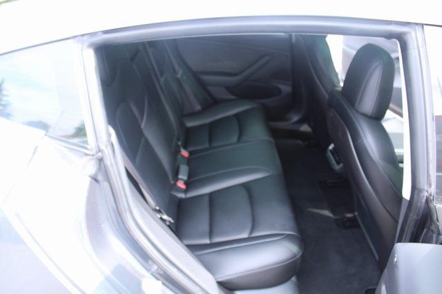 2019 Tesla Model 3 Long Range photo 18