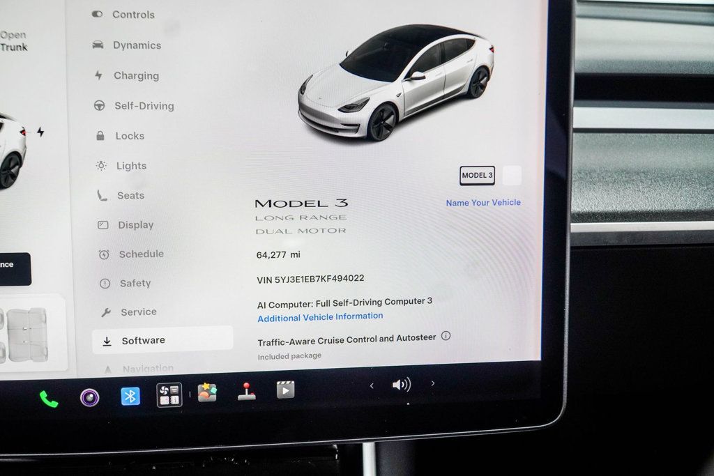 Tesla Model 3 photo 26
