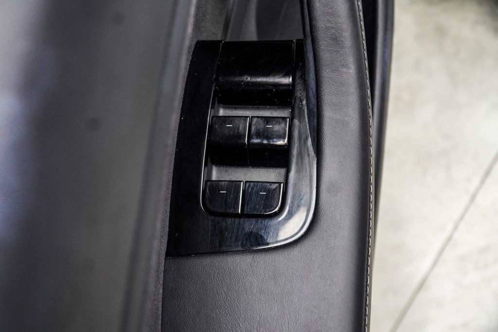 Tesla Model 3 photo 29