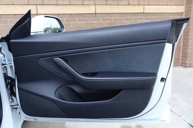 2019 Tesla Model 3 Long Range - 23034639 - 24