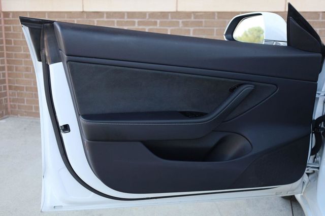 2019 Tesla Model 3 Long Range - 23062940 - 11