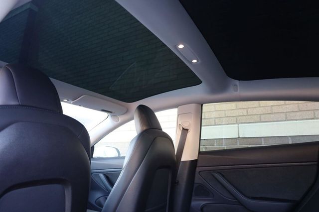 2019 Tesla Model 3 Long Range - 23062940 - 17
