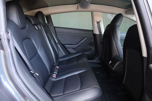 2019 Tesla Model 3 Long Range - 23084812 - 22