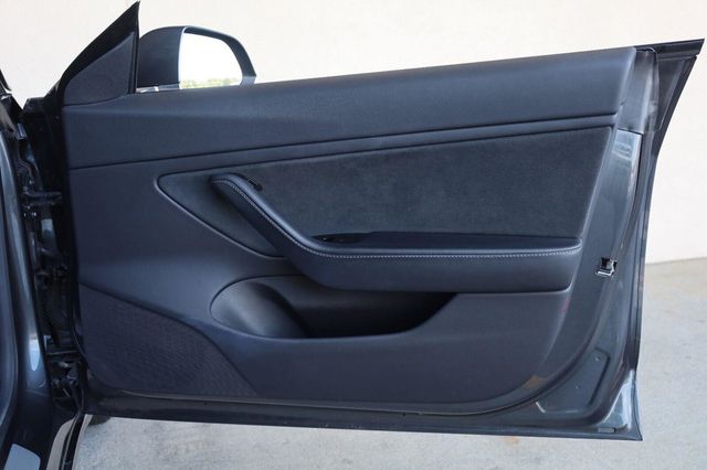 2019 Tesla Model 3 Long Range - 23084812 - 24