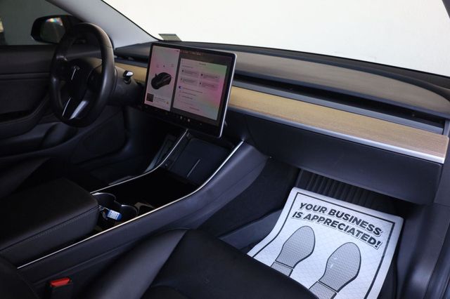 2019 Tesla Model 3 Long Range - 23084812 - 27