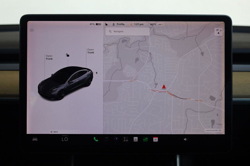 Tesla Model 3 photo 38