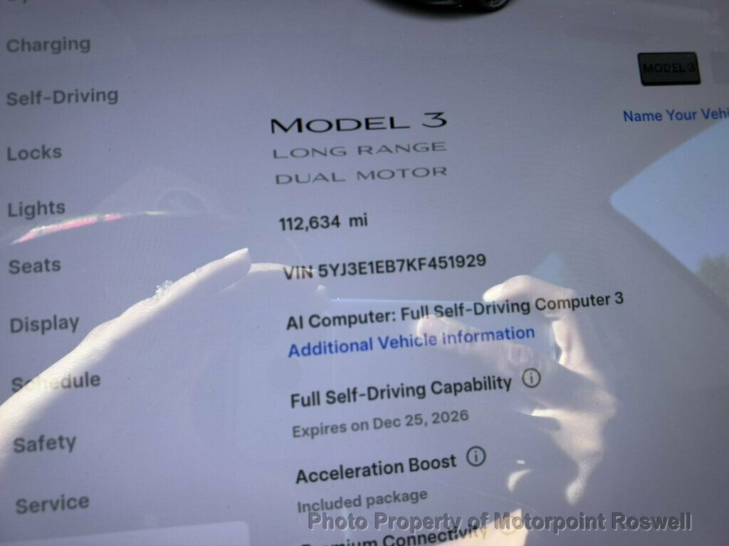 Tesla Model 3 photo 15