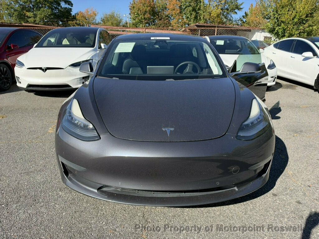 Tesla Model 3 photo 3