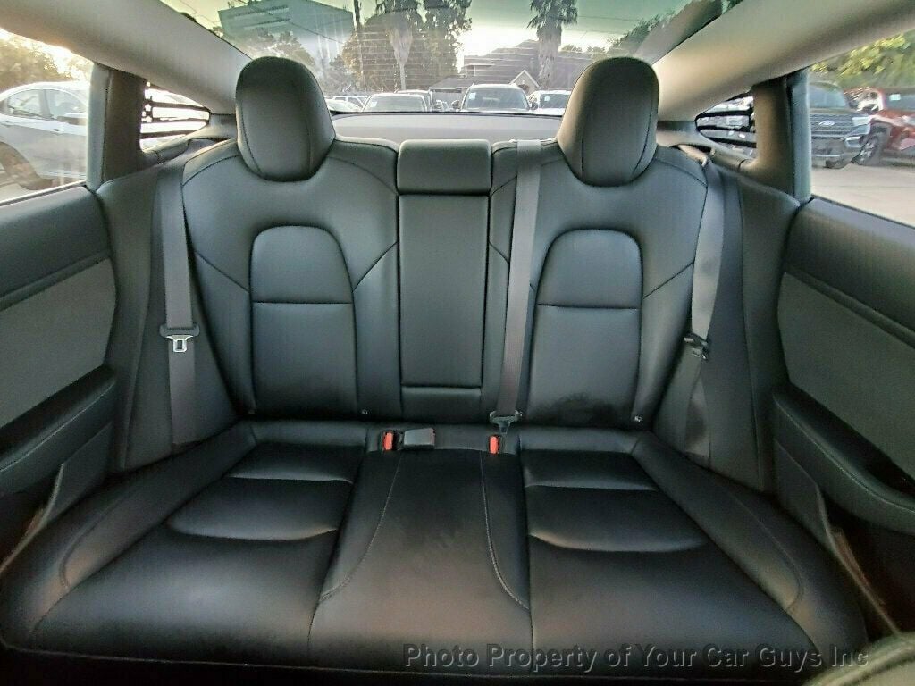 2019 Tesla Model 3 Long Range Plus photo 17