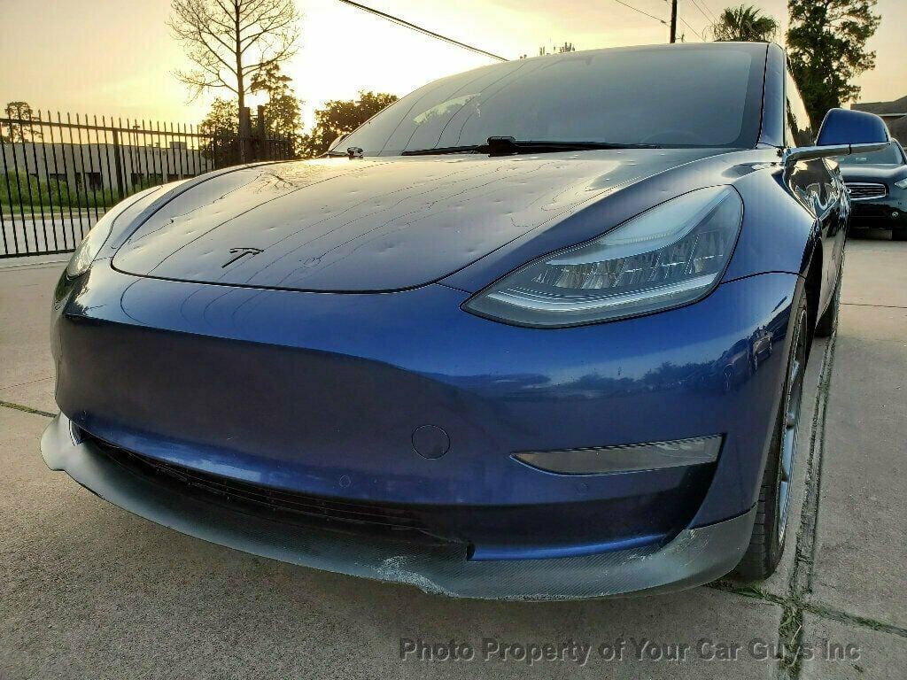 2019 Tesla Model 3 Long Range Plus photo 2