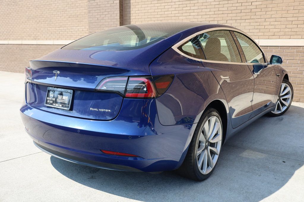 2019 Tesla Model 3 Long Range photo 10