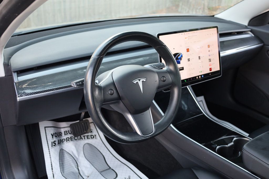2019 Tesla Model 3 Long Range photo 13