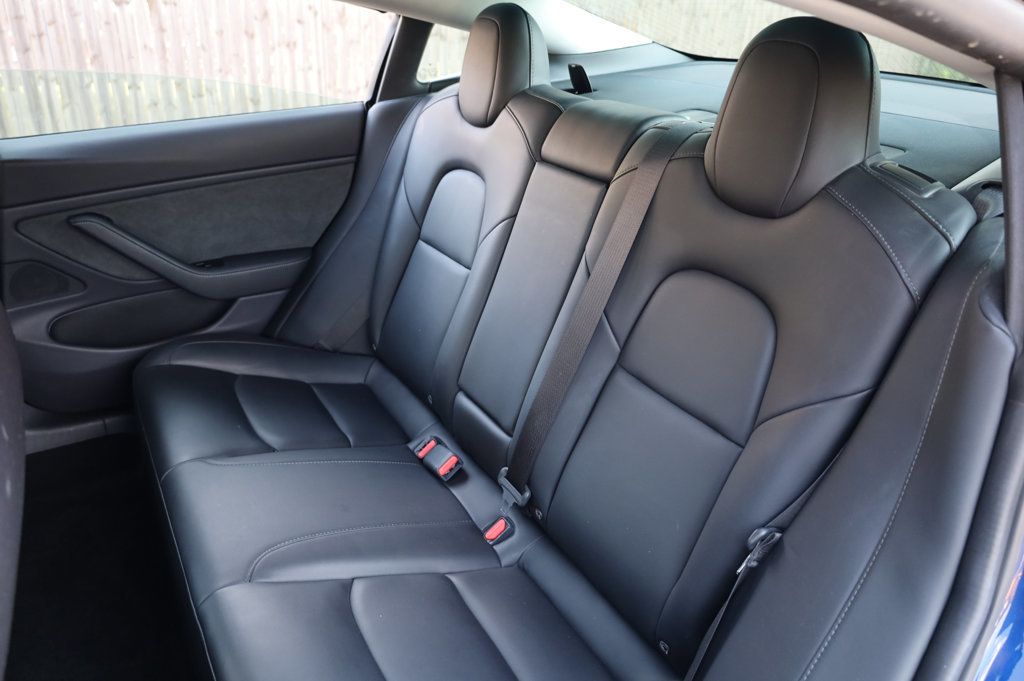 2019 Tesla Model 3 Long Range photo 18
