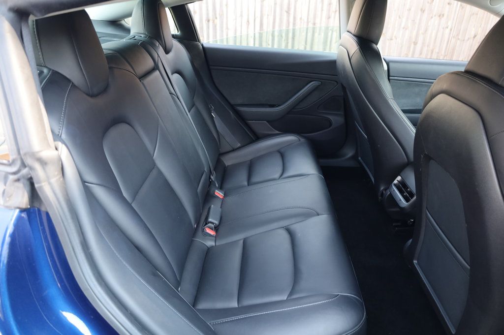 2019 Tesla Model 3 Long Range photo 19