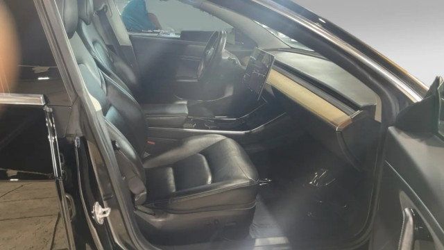 2019 Tesla Model 3 Performance AWD - 23001185 - 12