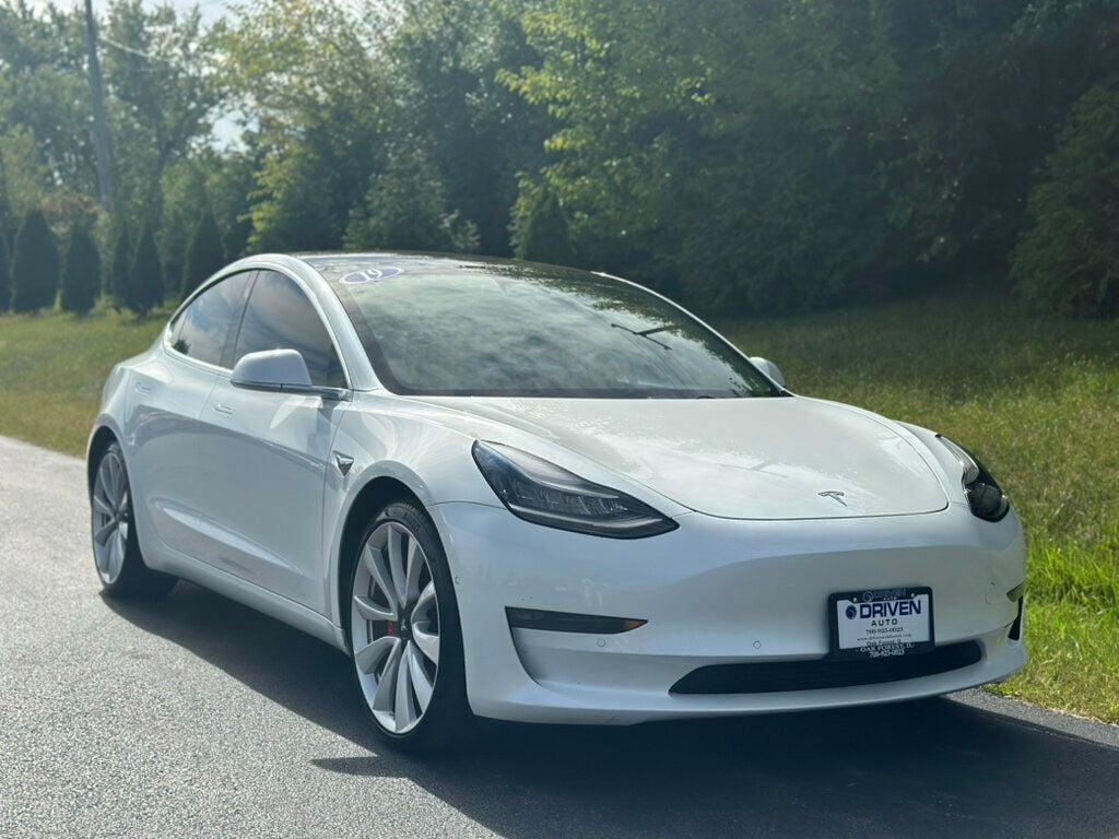 2019 Tesla Model 3 Performance photo 10