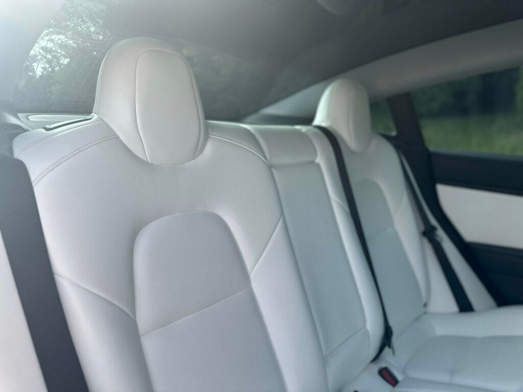 2019 Tesla Model 3 Performance photo 23