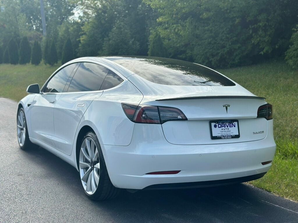 2019 Tesla Model 3 Performance photo 4